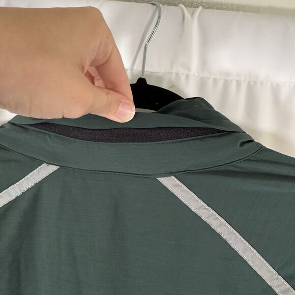 New Fabletics Jacket Men's XL Green Full Zip Tuck Away Hood Zip Pockets - Picture 13 of 13